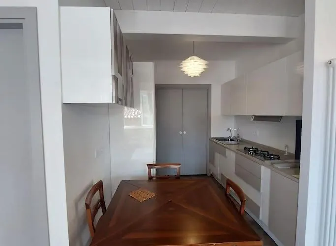 Mare Al Centro 公寓 西尼加利亚